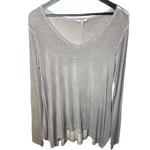 BKE Medium Gray Long Sleeve Flowy V-Neck Top Soft Stretch Basic Everyday Comfy